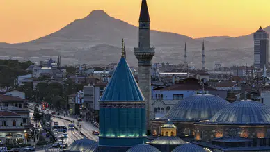 Konyalı vatandaşlar bu sese hayran: Perşembe günleri okunuyor