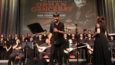 Konya'daki öğrencilerden "Bir Nefes İnsan" konseri