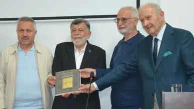 Konya'da yazma eserlerin izinde bir ömür geçiren kültür hazinesi: Bekir Şahin