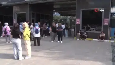 Okul önlerinde heyecanlı YKS bekleyişi başladı