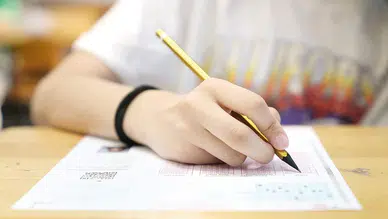 Üniversite reklamlarına inanmalı mı: LGS tercihlerinde son gün bugün
