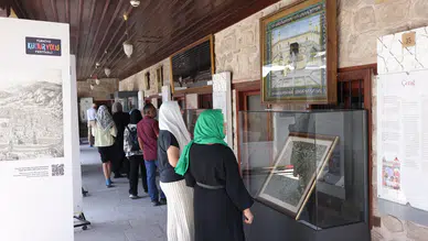 Konya'da Mukaddes Emanetler'e yoğun ilgi