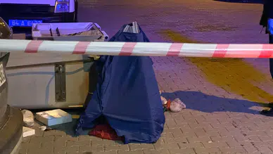 Vicdanlar sızladı! Yeni doğmuş bebeği çöpe attılar