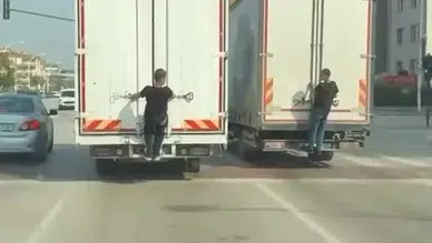 Çocuklar durdurulamıyor: Tehlikeli oyunları kamerada