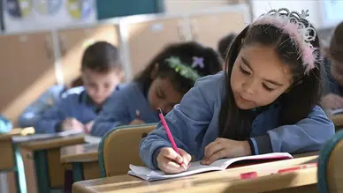 Eğitimde ara tatil kaldırılacak mı? Milyonların beklediği o cevap