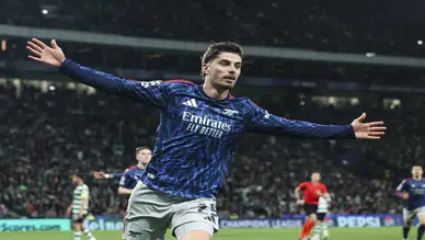 Bayern Münih ve Arsenal avantajı kaptı