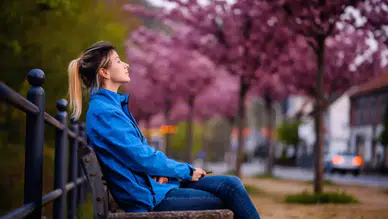 Bahar aylarına dikkat: Mevsim geçişleri depresyonu tetikleyebiliyor
