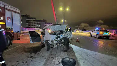 Gece vakti korkutan kaza: 1'i ağır iki kişi yaralandı