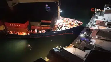 Felakete ramak kaldı: Dev gemi yalıya metreler kala karaya oturdu