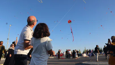 Konya semaları uçurtmalarla renklendi. Selçuklu'da şenlik var