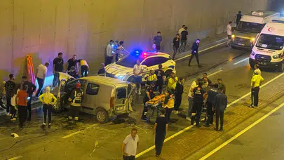 Konya'nın kalabalık caddesinde feci kaza! 1'i ağır 7 yaralı var
