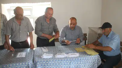 Konyalılar 3 mahallede sandık başına gitti: Yeni muhtarlar belli oldu