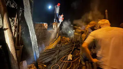 Konya'da depo olarak kullanılan alanda yangın çıktı: Büyük çaplı hasar oluştu