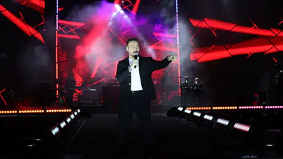 Sinan Akçıl, Konya'da müzikseverlerle buluştu
