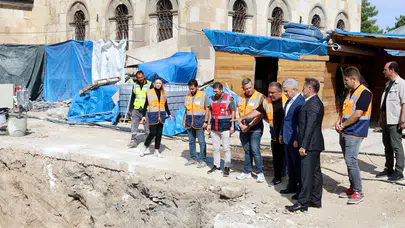 Konya’nın tarihi camisinde restorasyon sürüyor: Detay detay işleniyor