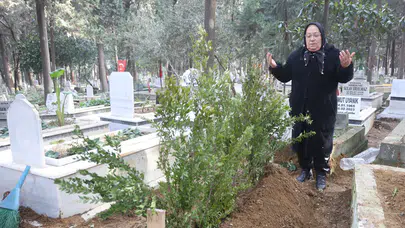 Depremden beri kayıp kız kardeşinin mezarını, kimsesizler mezarlığında buldu