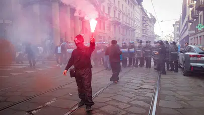 Fransa'dan sonra gösteriler İtalya'ya sıçradı: Meloni protesto ediliyor