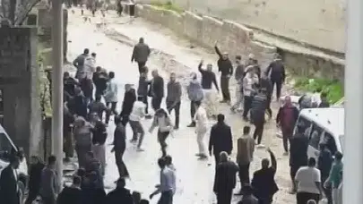 Bayram günü mahalle savaş alanına döndü: 3 ölü, 22 yaralı