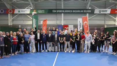 Konya'da raketler kıyasıya mücadele etti: Karatay'da ödüller sahibini buldu