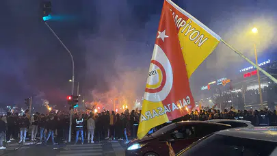 Konya'daki Galatasaraylılar sokaklara indi: Bosna'da kutlama