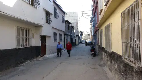 "Beni kurtarın" dedi, sonra dehşet saçtı: 1 ölü, 3 yaralı