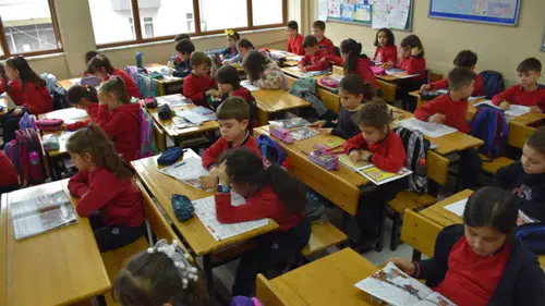 Okula başlama yaşı değişiyor mu? Eğitim sil baştan