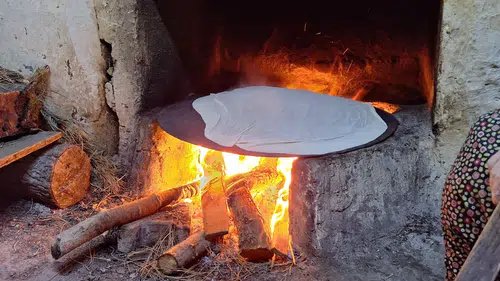 Konyalı kadınların tatlı telaşı başladı: Yufkalar kışa hazırlanıyor