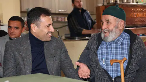 Konya’yı karış karış geziyor: Başkan Özgökçen’in enerjisi hayran bıraktı