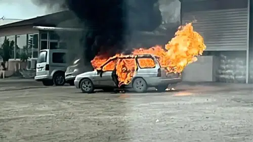 Konya'da otomobil yangını paniğe neden oldu