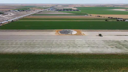 Konya'da korkutan manzara! Karapınar'da yine obruk oluştu