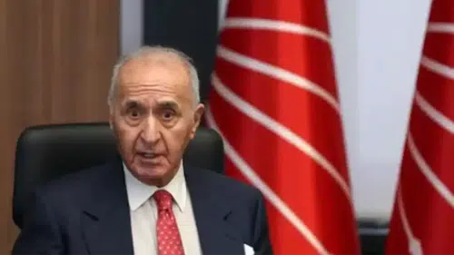 CHP'de zorlu bekleyiş: Hikmet Çetin yoğun bakımda