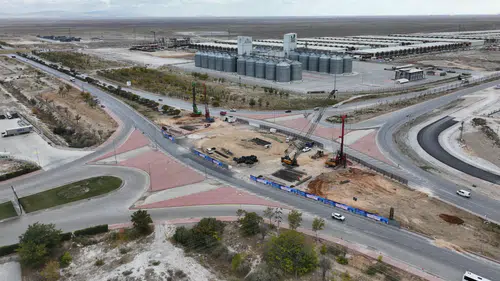 Konya'da tramvay hattı genişletiliyor. Tümosan Kavşağına neşter vuruldu