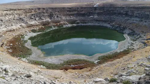 Konya’nın sıra dışı obruğu kurudu! Efsanelere konu olmuştu