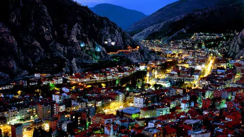 350 bine yakın nüfusu var trafiğe kayıtlı taşıt sayısı 161 bini geçti
