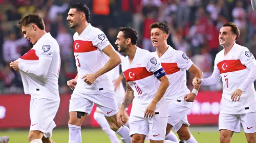 Bizim Çocuklar’dan tarihi zafer! Adım adım hedefe