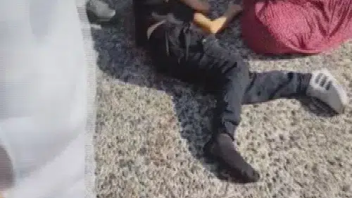 Kimse böyle acı yaşamasın: Oğlunun cansız bedeninin yanına böyle yıkıldı