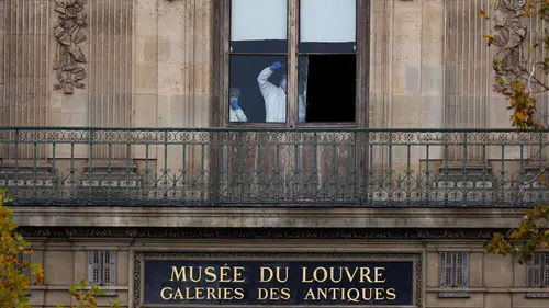 Louvre Müzesi'nde hırsızlık utancı nasıl yaşandı: Yüzyılın soygunu