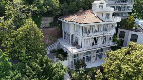 Boğazın en pahalısıydı: FETÖ firarisi İpek'in köşkü dördüncü ihalede satıldı