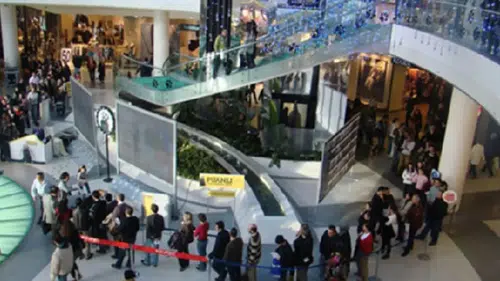 Türkiye'de mümkün mü: Bu ülkelerde pazar günleri AVM'ler kapalı