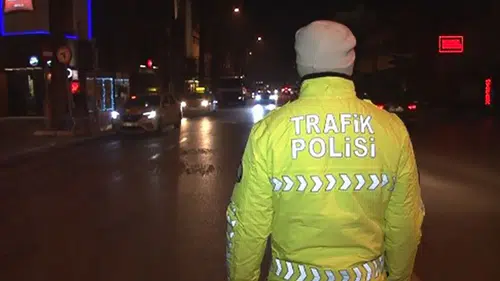 Drift atan sürücü yandı: 91 bin 554 lira ceza