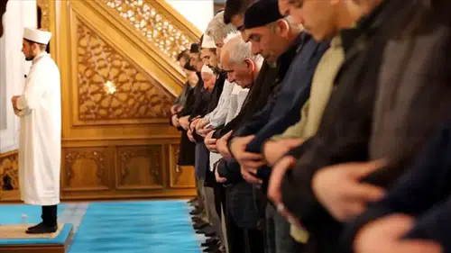 Tüm okullara yazı gönderildi: İstanbul’daki liselere cuma namazı talimatı