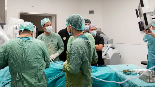 Selçuk Tıp, robotik cerrahide dalya dedi