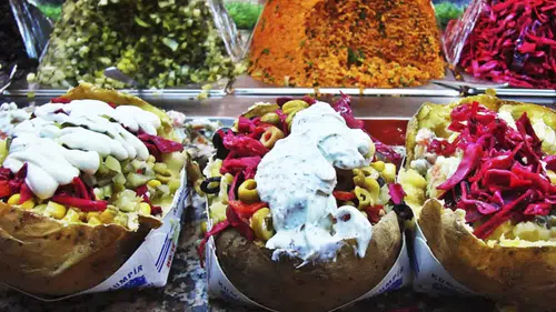 Midye ve kumpir faciası: İki çocuk öldü, anne ve baba yaşam savaşı veriyor