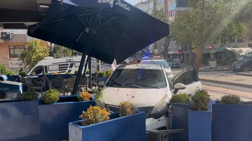 Milyonluk cipe çarpmamak için pastaneye daldı