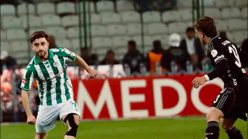 Konyasporlu oyuncuya TFF’den ağır maç ve para cezası!