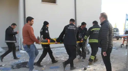 Konya'da inşaatta asansör boşluğuna düşen şahıs yaralandı