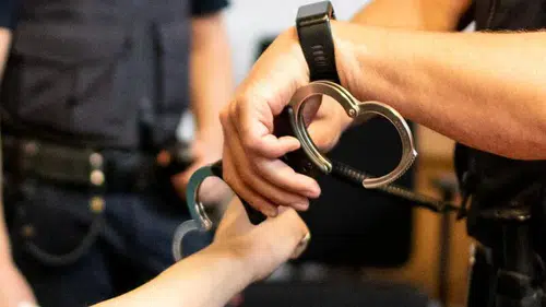 Hayalet gönderilerle uyuşturucu sevkiyatı yapıldı: 4 ilde operasyon