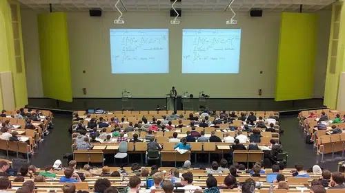 Üniversiteler artık 3 yıl: Öğrenciler için yeni süreç başlıyor