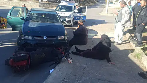 Konya'da otomobil ile motosiklet çarpıştı: 2 yaralı