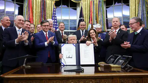 ABD'de hükümet 43 gün sonra açıldı